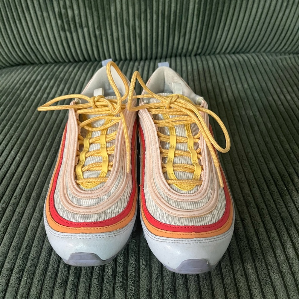 Nike AirMax 97 shoes - Picture 6 of 8